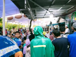 Ket Foto: Masyarakat antusias hadiri kampanye dialogis Calon Bupati H Herman, rabu (20/11/2024)