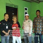 Kades Sungai Intan Antar Langsung BLT Dana Desa kepada Warga Lansia dan Penyandang Disabilitas