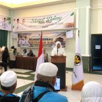 “Wakil Bupati Yuliantini Sambut Kepulangan 173 Jemaah Haji Inhil di Embarkasi Batam.”