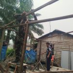 ​Wujudkan Rumah Layak Huni, Kodim 0314/Inhil Bersama Warga Kebut Pengerjaan RTLH di Desa Kuala Lemang
