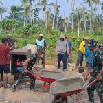 ​Wujudkan Akses Desa Modern, Kodim 0314/Inhil Bersama Warga Semenisasi Jalan 1 KM di TMMD ke-130