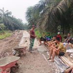 Jalan Mantap, Ekonomi Kreatif, TMMD Ke-130 Kodim 0314/Inhil Hadir untuk Negeri